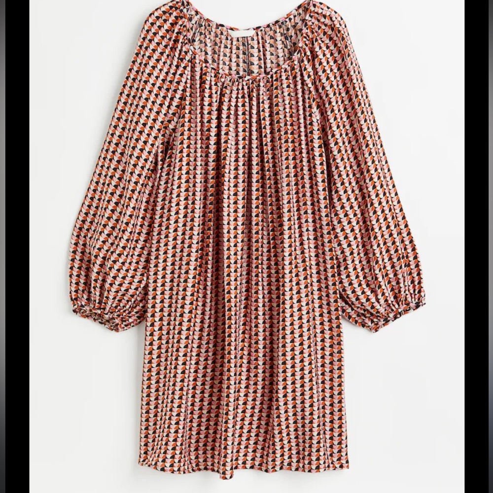 H&M Geometric Print Long Sleeve
Mini Dress